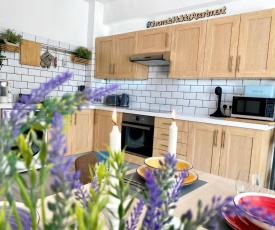 Chromata Holiday Apartment