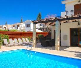 3 bedroom Villa Athina with private pool and golf views, Aphrodite Hills Resort