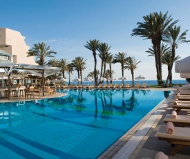 Constantinou Bros Pioneer Beach Hotel
