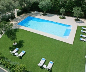 Corina Suites & Apartments