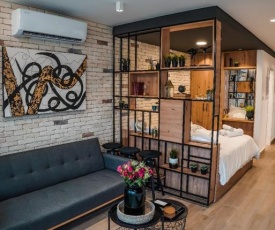 COSea Living: SeaSide Elegant Suite in Harbour 112