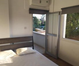 Cozy 2 Bedroom Apartment