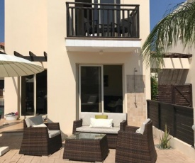30 Menelaos Villa