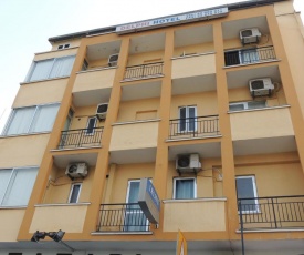 Delphi Hotel