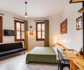 Djumba Hotel & Cafe