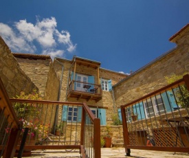 Dolphin Guest House and Studios