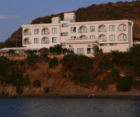E.J. Pyrgos Bay Hotel