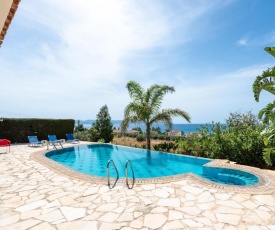 Efi's Stone House-Stunning Sea & Mountain Views