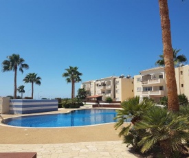 Escape and relax cozy apartment in Pafos!