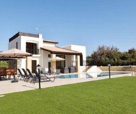 Fantastic golf view Villa Inia 26 on Aphrodite Hills Resort, within walking distance to resort centre