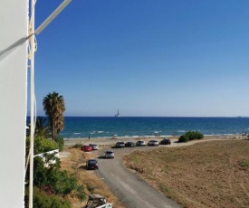 Frangeskos Beach Apartment's