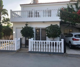 Georgimaria Luxury Sea Star Villa next to the beach