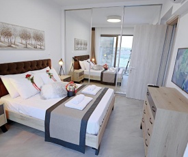Golden Tree Apartment