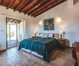 Adamos Hotel Apartments