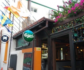 Harrys Inn Guesthouse