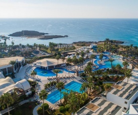 Adams Beach Hotel & Spa