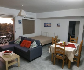 Adonis Apartment