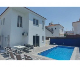 Horizon Stylish Villa in Protaras Complex