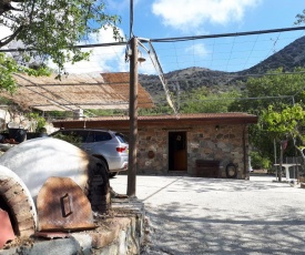 Agrompelo House