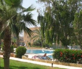 King's Palace - very spacious 1 bed apartment