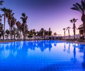 Louis Phaethon Beach