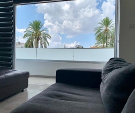 Luxurious 3 Bdrm, Cozy apt Newly Renovated Nicosia