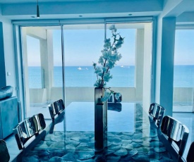 Luxurious Sea Front Three Bedroom Apartment