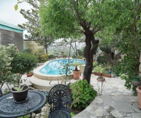 Magic Garden Holiday Home