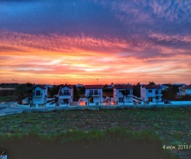 Maricosta Villas