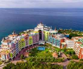 Merit Crystal Cove Hotel Casino & SPA