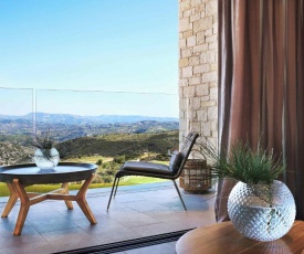 Minthis Resort