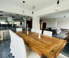 Amathus beach apartment