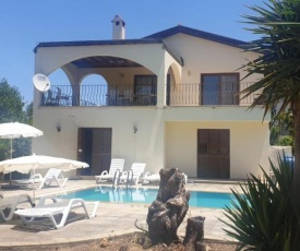 Mountain Breeze Villa - Kyrenia