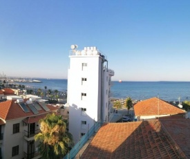 Must Stay - Finikoudes Seaview
