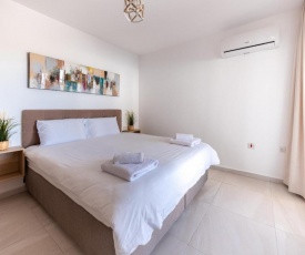 Nice Two Bedroom with Sea View & Pool View