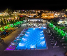 Nicholas Color Hotel