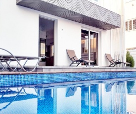 Nissini Nero, 3 bedroom villa with private pool, 5 min to the beach