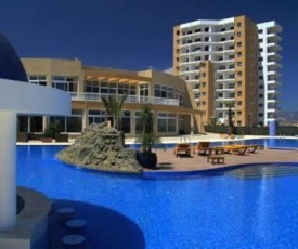 Northern C y p r u s Trikomo, Iskele, Famagusta, Long Beach, Spartacus