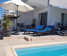 Peaceful Villa with private pool near the sea