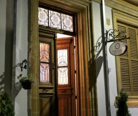 Pedieos Guest House