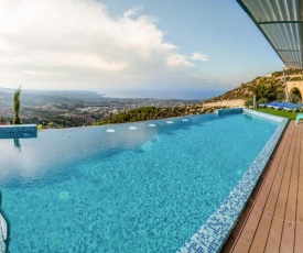 Pegeia Villa Sleeps 14 with Pool and Air Con