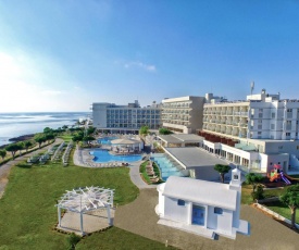 Pernera Beach Hotel