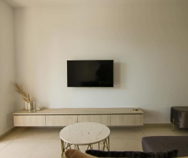 Phaedrus Living Seaview Flat Limnaria 154