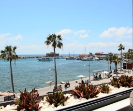 Phaedrus Living Seaview Luxury Flat Marina Court 213