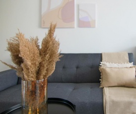 Phaedrus Living: Luxury Maisonette Lighthouse 60