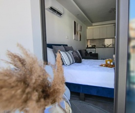Phaedrus Living: Seaside Luxury Flat Athina 116