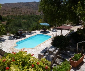 Piskopos Country House