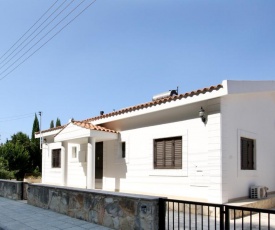 Pissouri Bay Bungalow