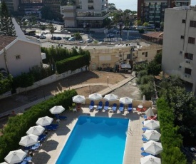 Polyxeni Hotel Apartments