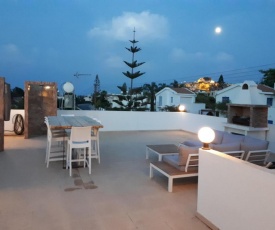 Profitis Elias Penthouse apt. near the sea